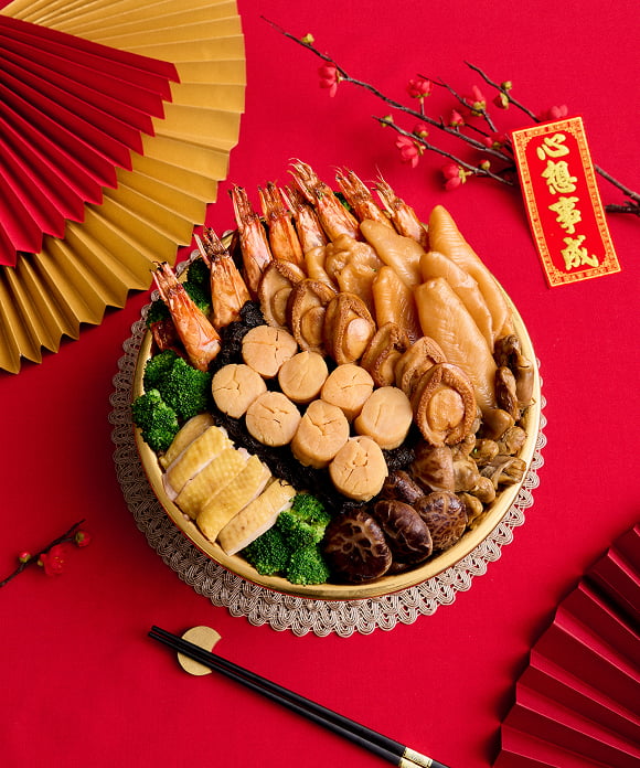 豪華な中華料理の画像
